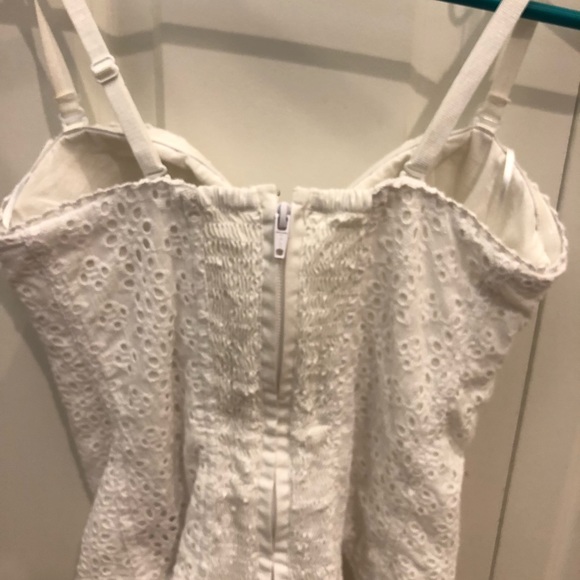 Guess Tops - Picture 2 of 5